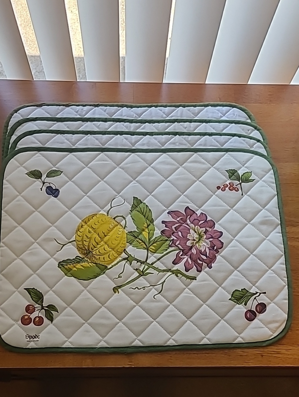 Vintage Spode England Quilted Victoria Fruit 4 Placemat Set